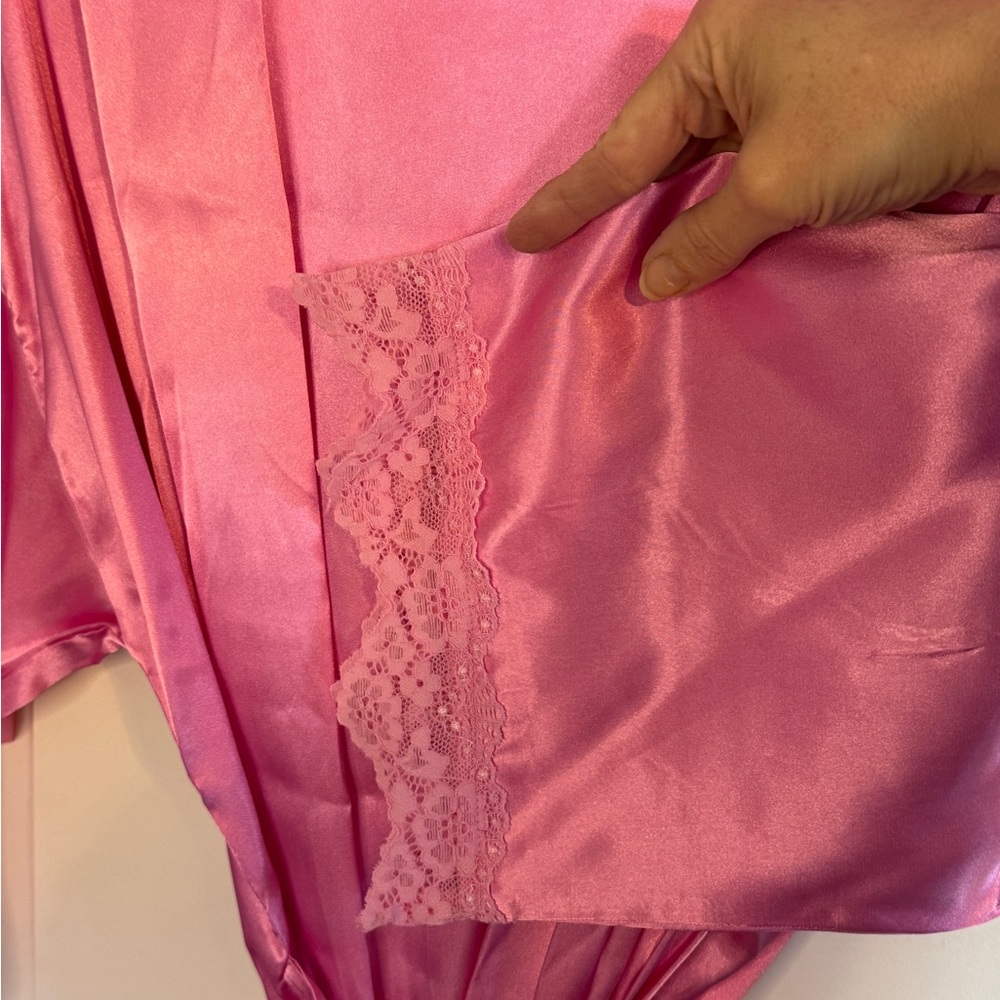 Linea Donatella Pink Satin Lace Trim Robe L/XL - Picture 4 of 4